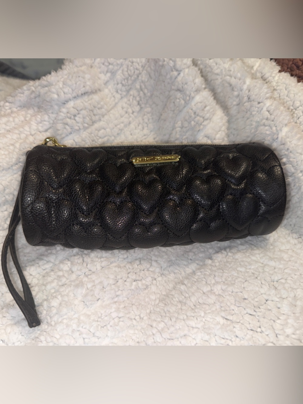 Betsey Johnson Black Quilted Heart Cosmetic Pouch with Wrist Strap‎